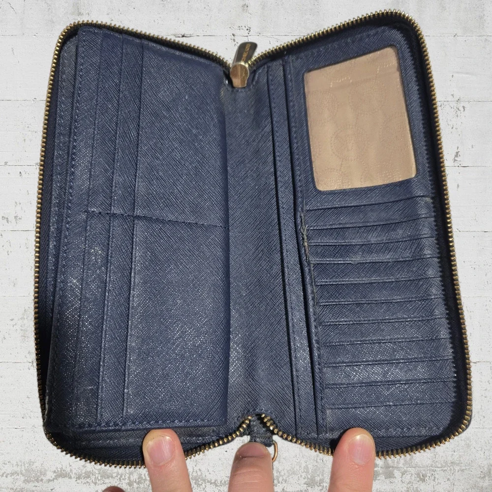 Michael Kors Navy Blue Leather Continental Wristlet Timeless Zip Around Wallet